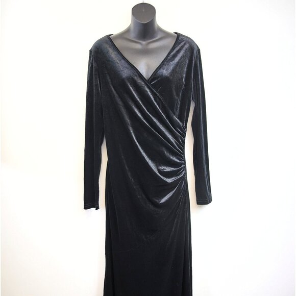 Zaberry Black Velvet Dress with Rouching Size Large - Picture 4 of 11
